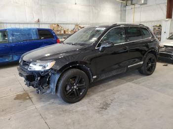  Salvage Volkswagen Touareg