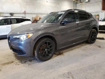  Salvage Alfa Romeo Stelvio