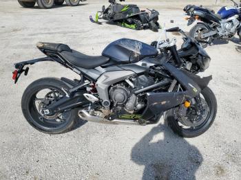  Salvage Triumph Motorcycle Daytona 66