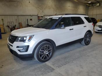  Salvage Ford Explorer