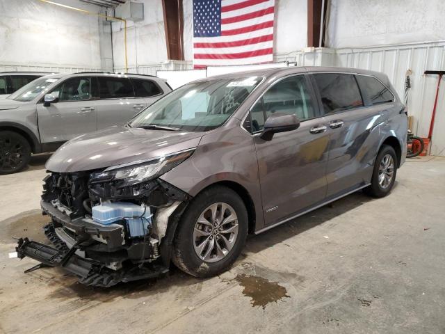  Salvage Toyota Sienna