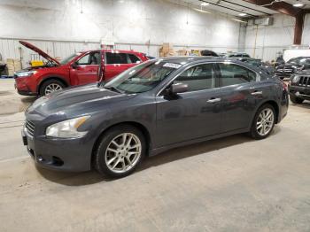  Salvage Nissan Maxima