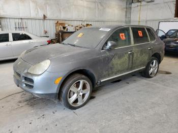  Salvage Porsche Cayenne