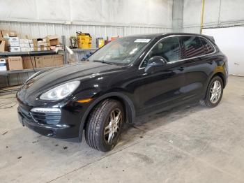  Salvage Porsche Cayenne
