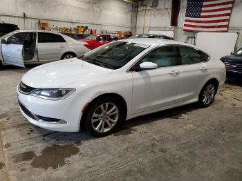  Salvage Chrysler 200
