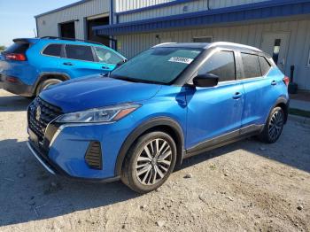  Salvage Nissan Kicks
