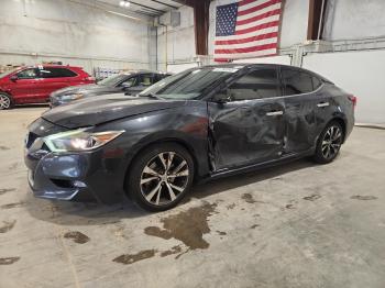  Salvage Nissan Maxima