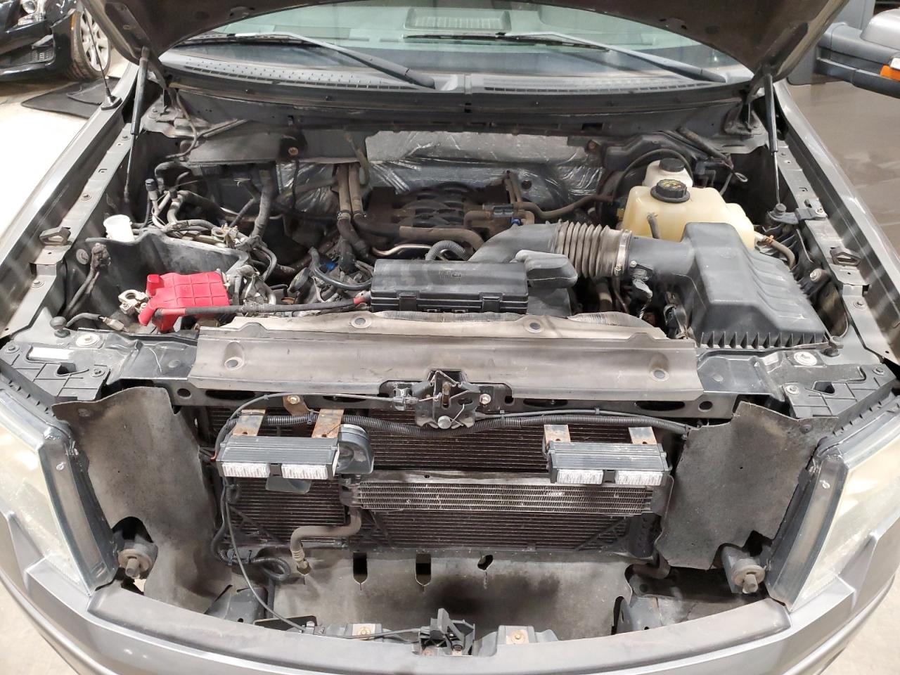 Ford F-150 Supercrew Image 11