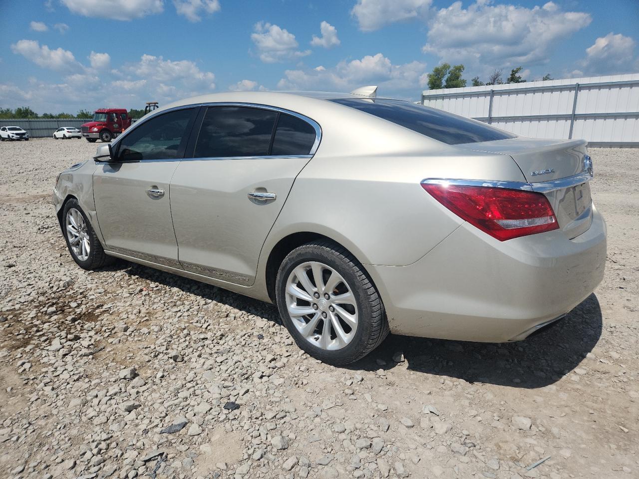 Buick LaCrosse Image 9