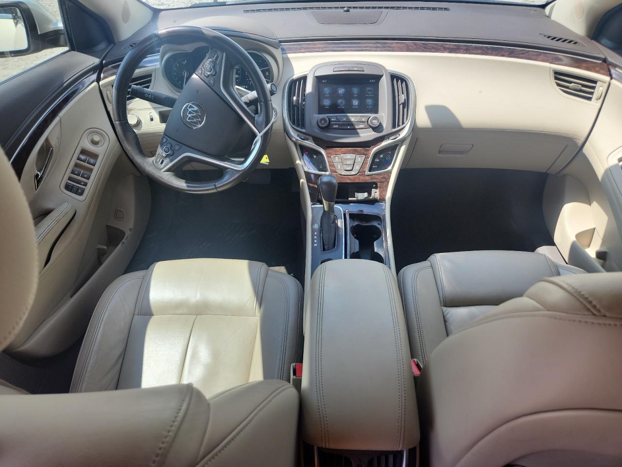 Buick LaCrosse Image 7