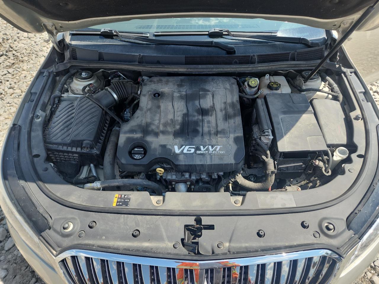 Buick LaCrosse Image 5