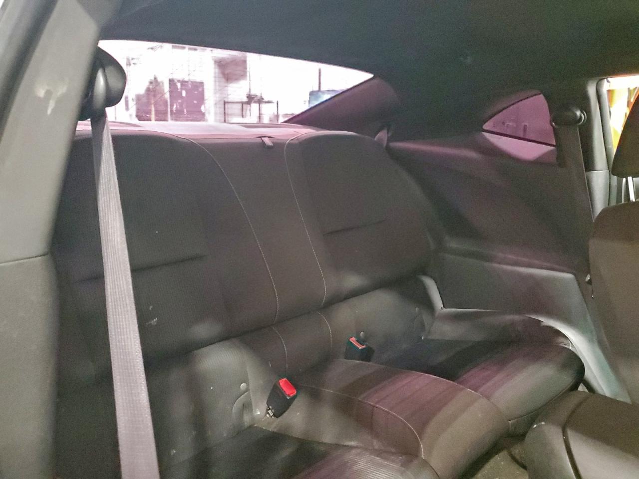 Chevrolet Camaro Lt Image 12