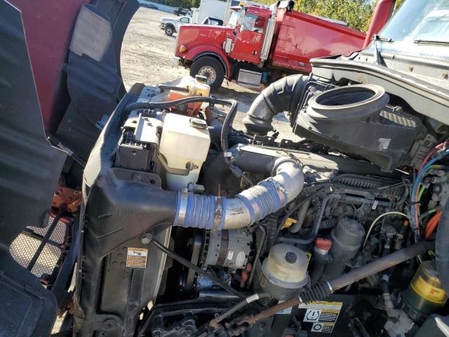 Peterbilt 579 Image 6