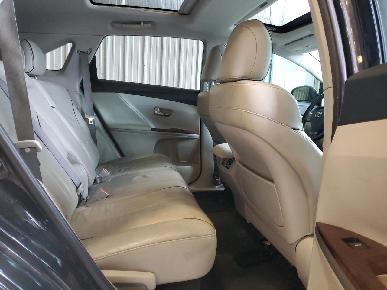 Toyota Venza Image 12