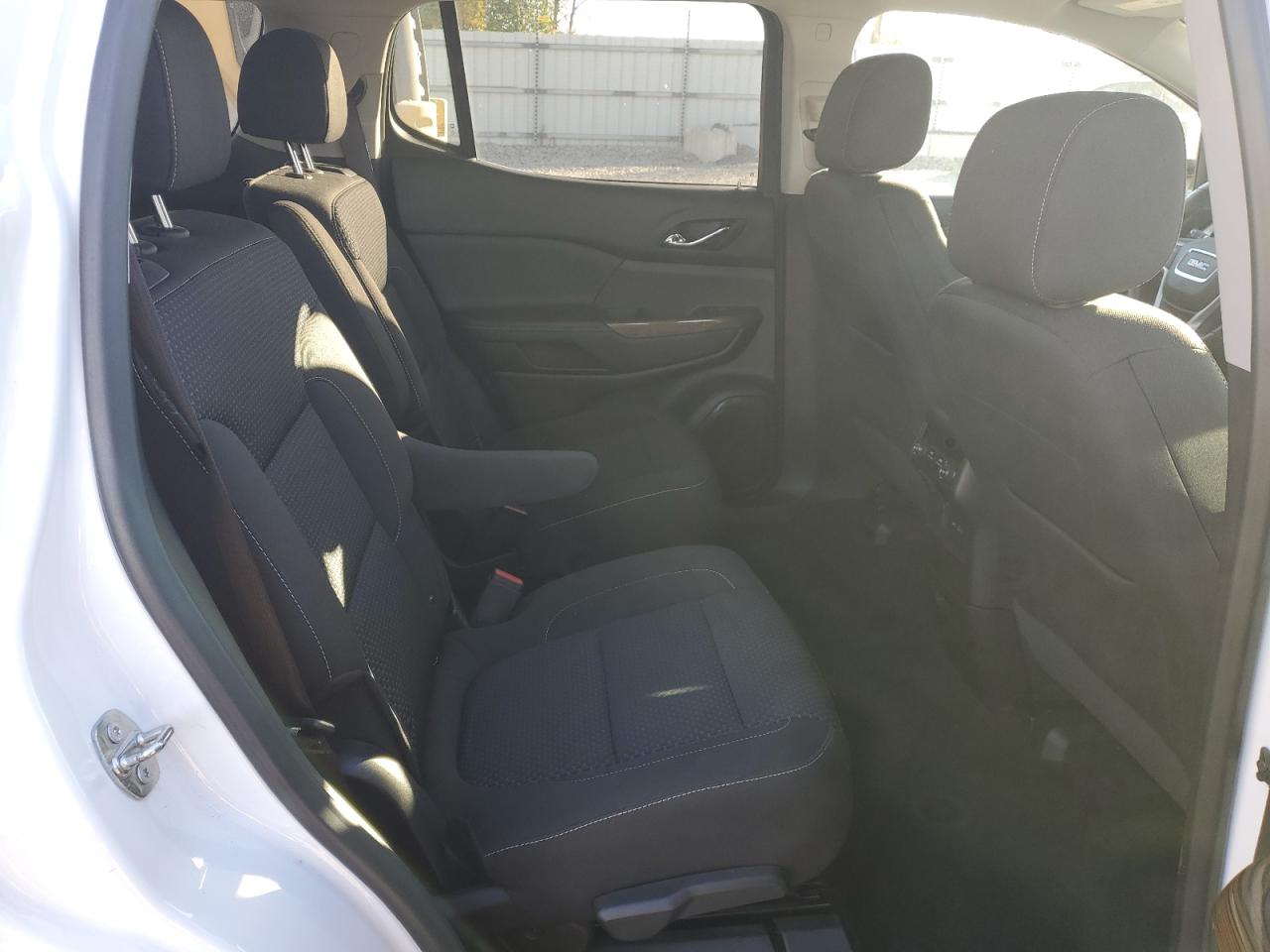 GMC Acadia Sle Image 8