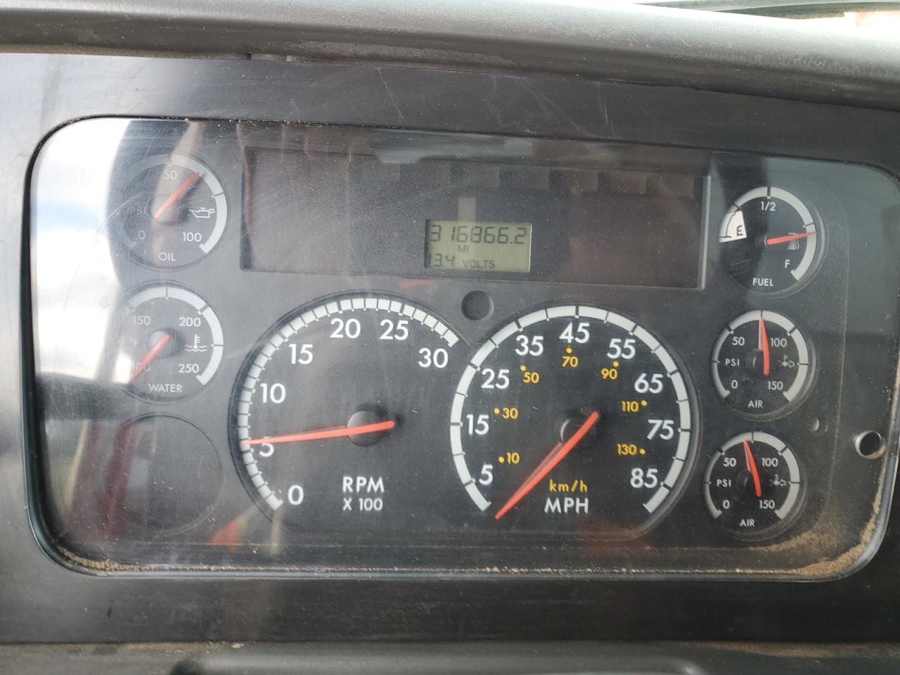 Sterling Truck L9500 9500 Image 3