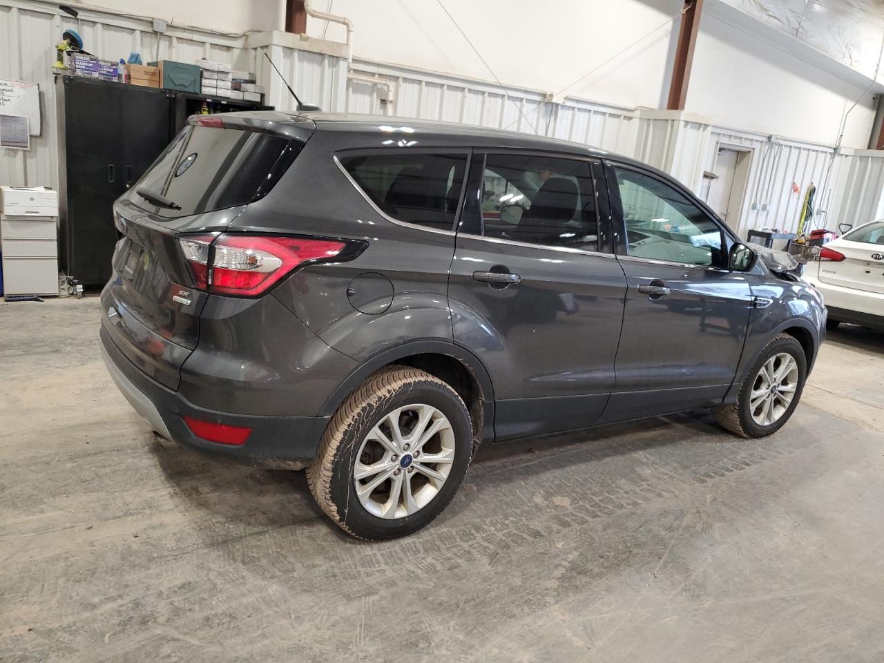 Ford Escape Se Image 10
