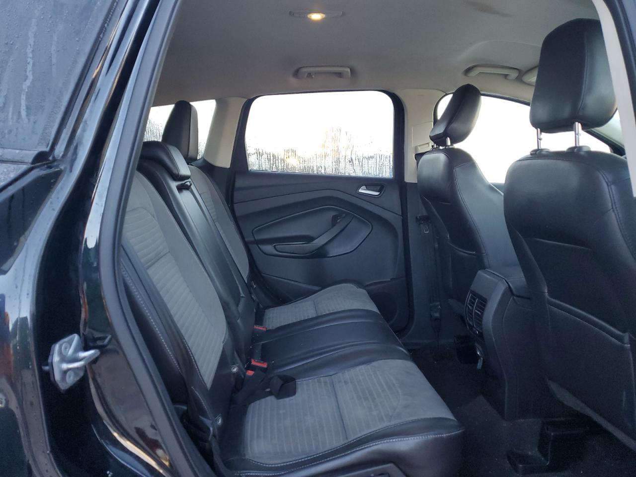 Ford Escape Se Image 11