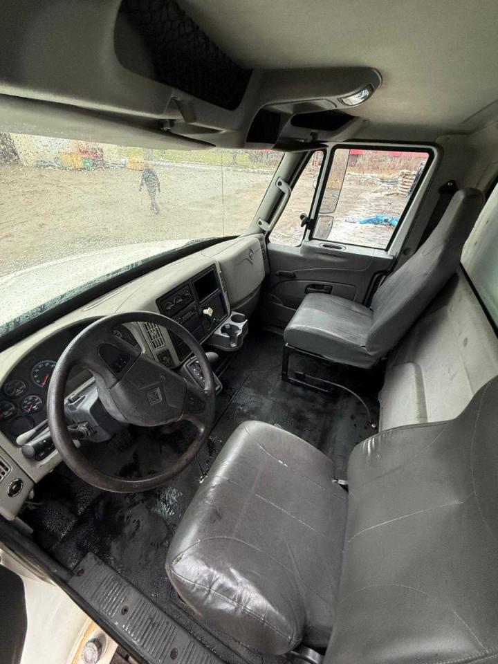 International 4000 Serie 4300 Image 3