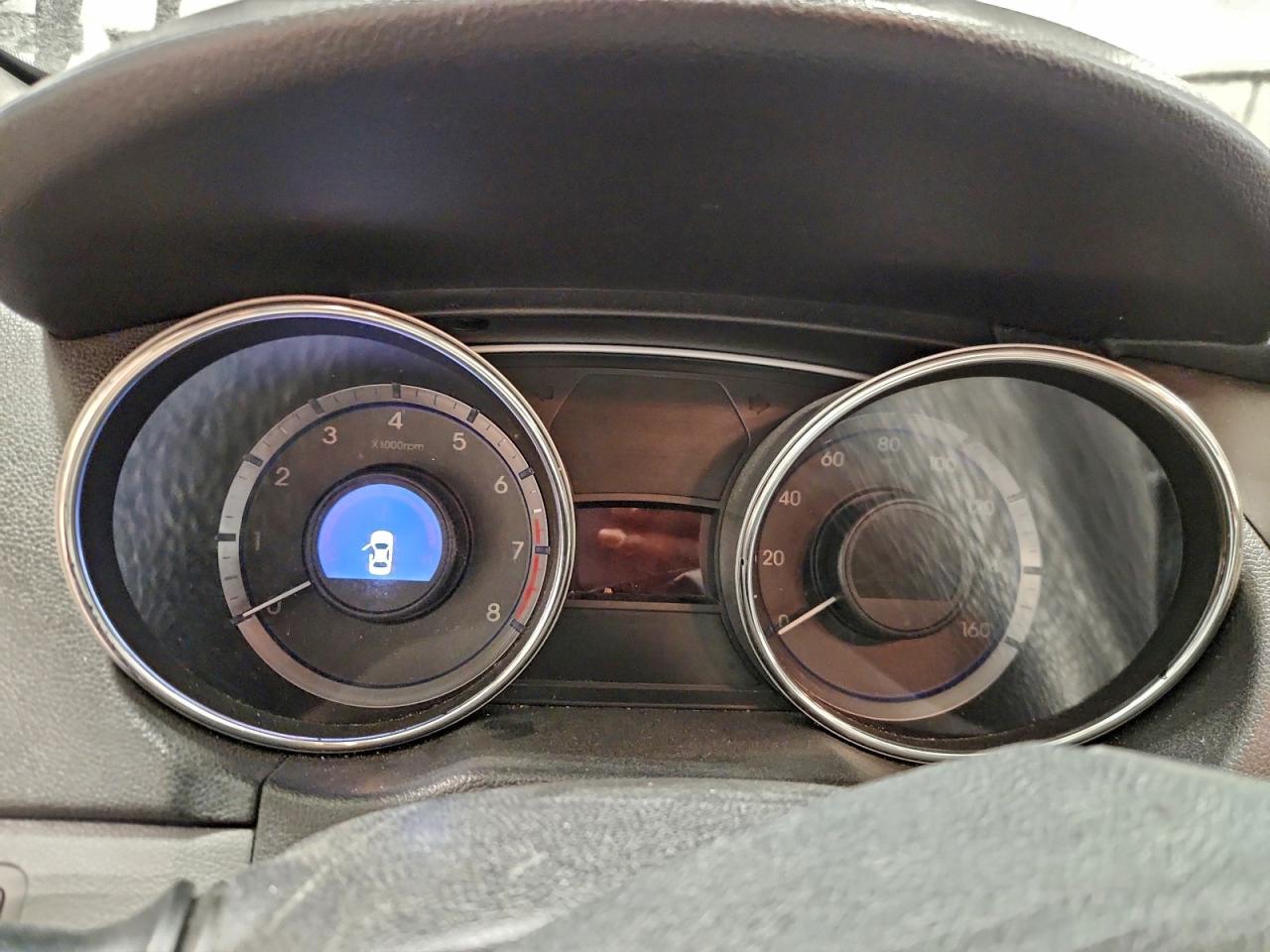 Hyundai SONATA Gls Image 3