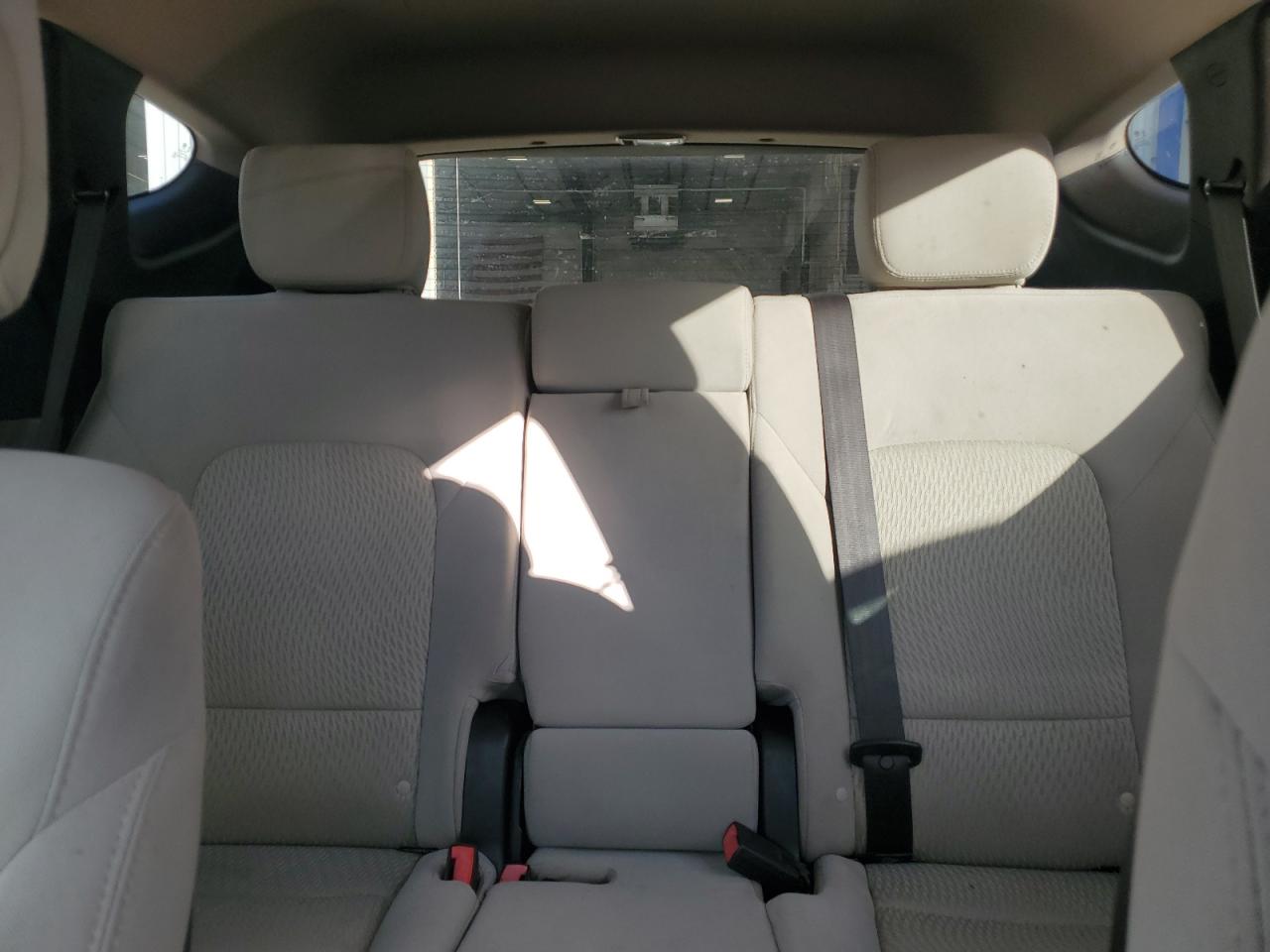 Hyundai SANTA FE Image 7