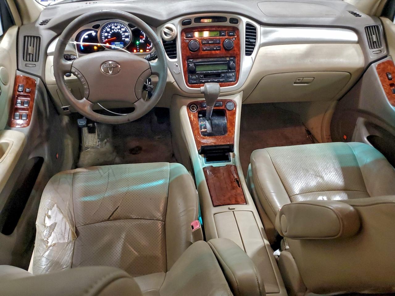 Toyota Highlander Hybrid Image 6