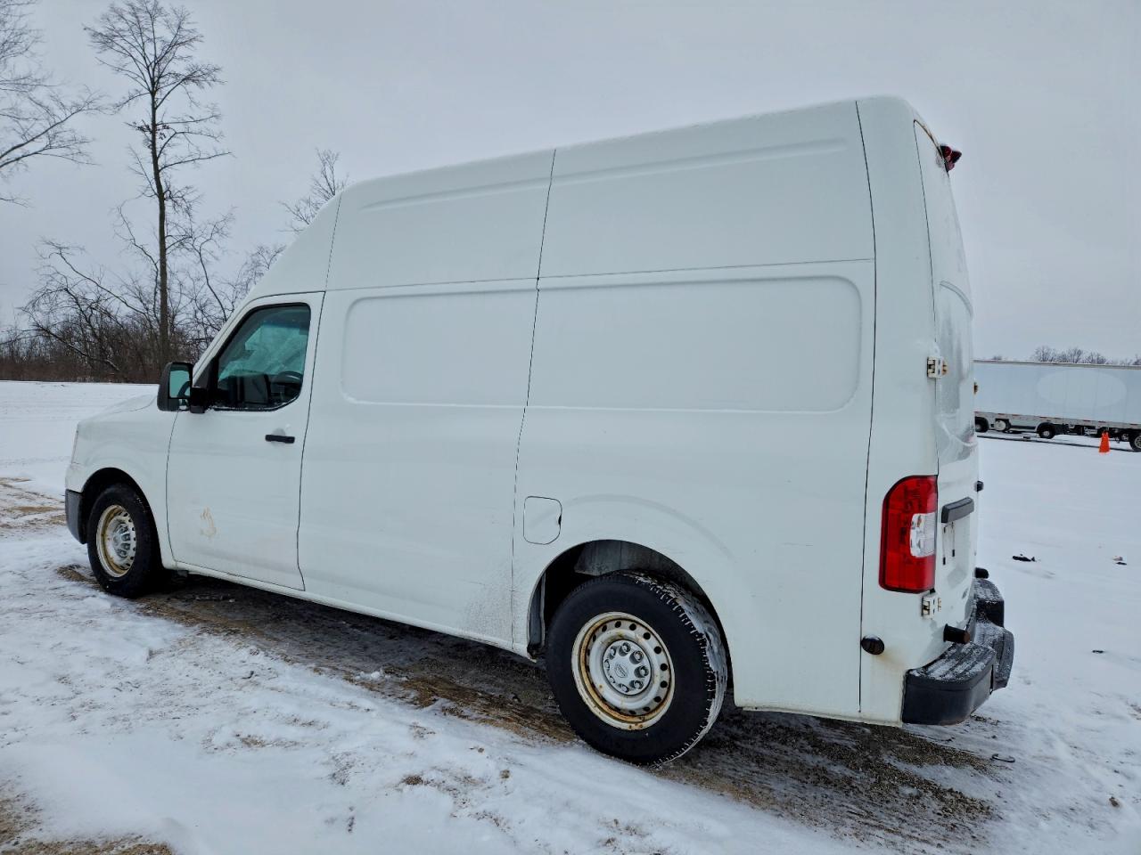 Nissan Nv 2500 S Image 4