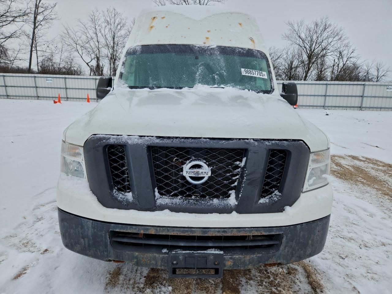 Nissan Nv 2500 S Image 2