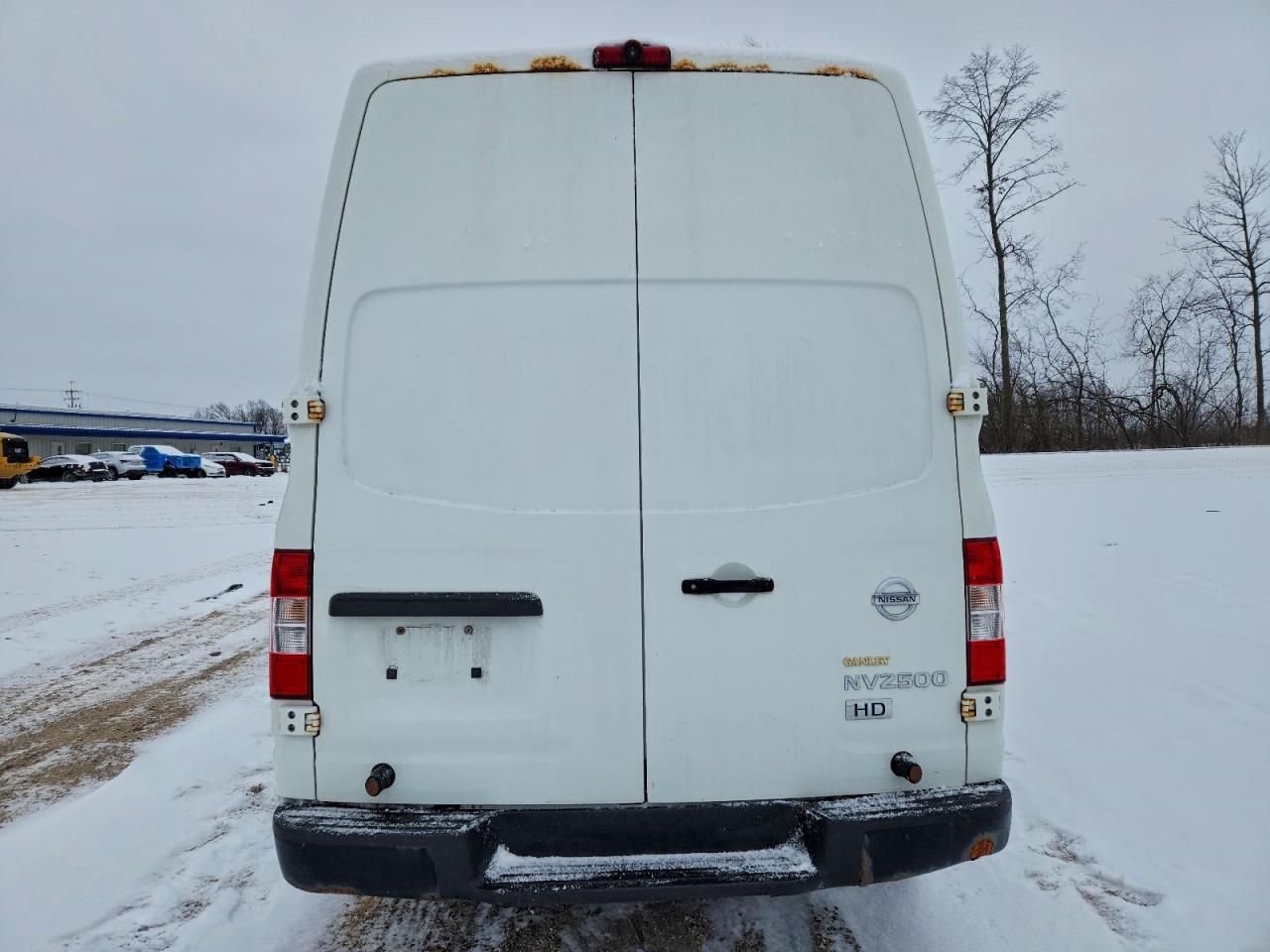 Nissan Nv 2500 S Image 11