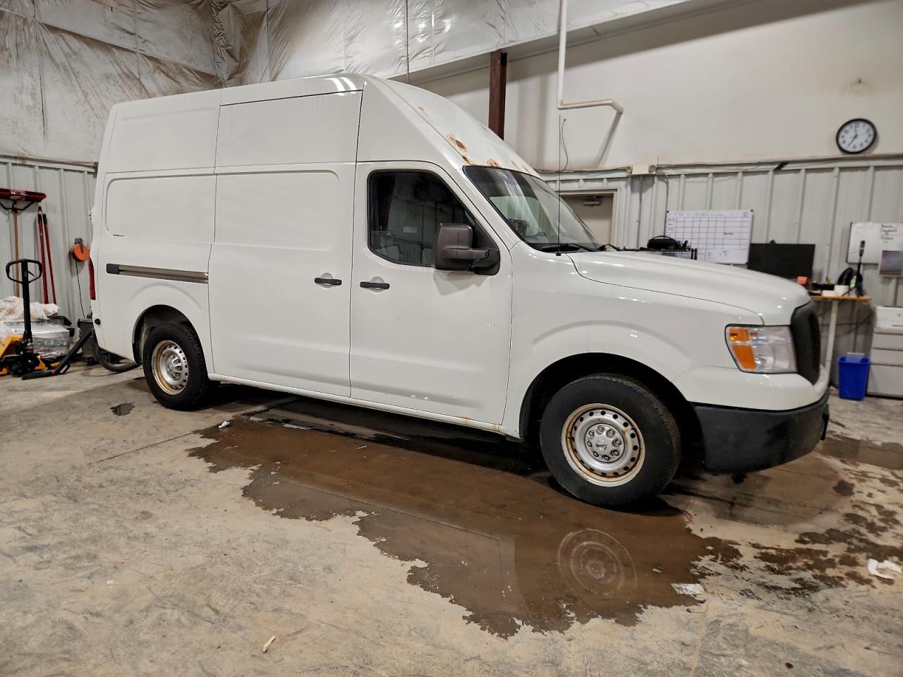 Nissan Nv 2500 Image 3