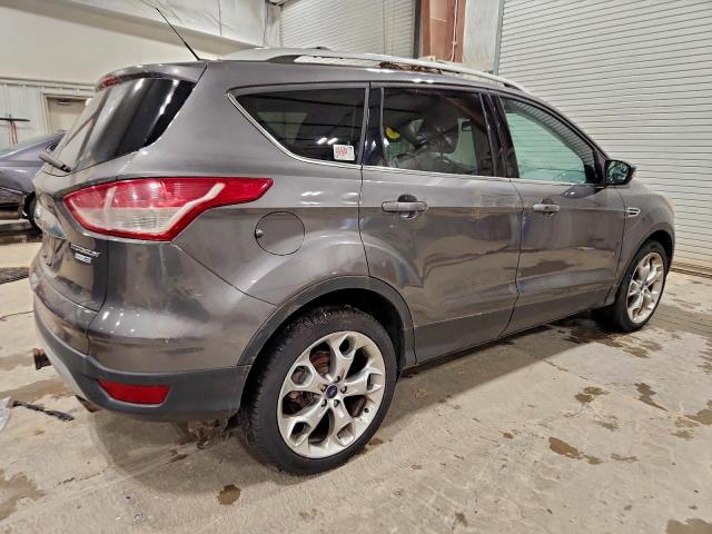 Ford Escape Titanium Image 3
