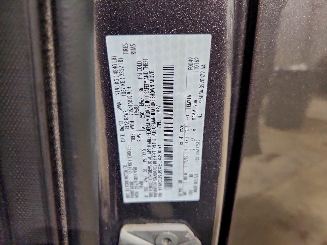 Ford Escape Titanium Image 8