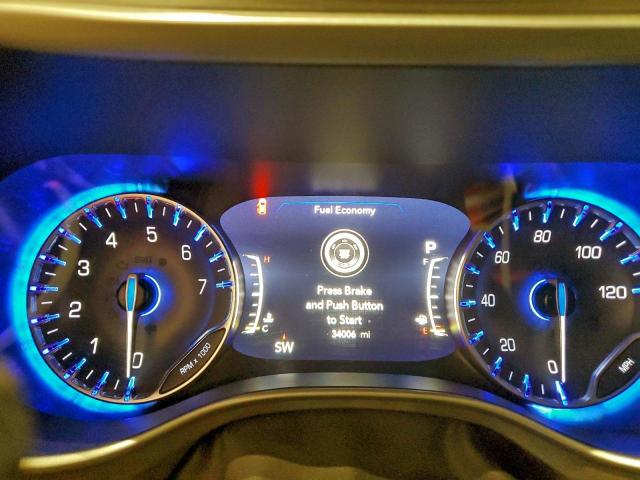 Chrysler Pacifica Touring L Image 6