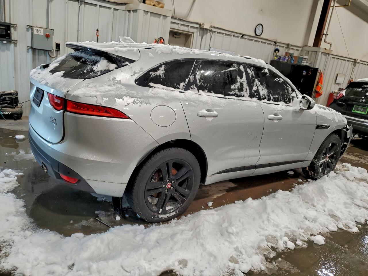 Jaguar F-PACE R - Sport Image 3