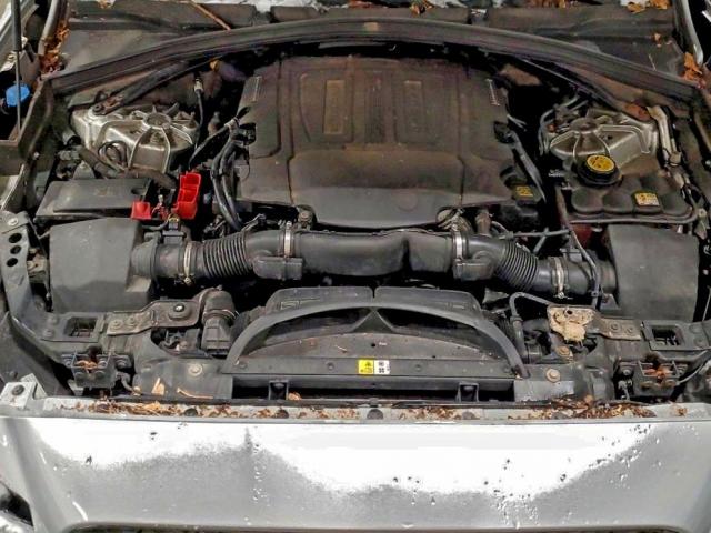 Jaguar F-PACE R - Sport Image 9