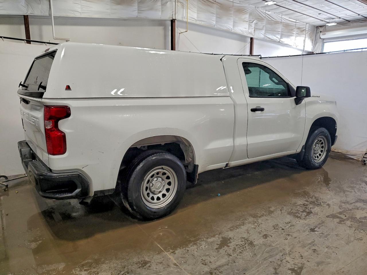 Chevrolet Silverado C1500 Image 5