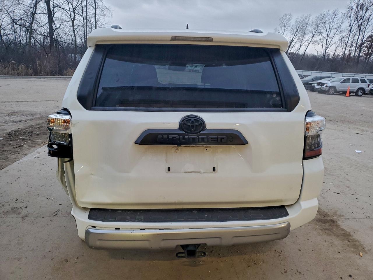 Toyota 4Runner Sr5/sr5 Premium Image 8