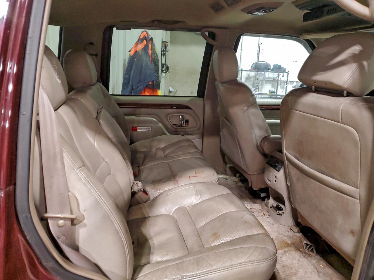 Cadillac Escalade Image 11