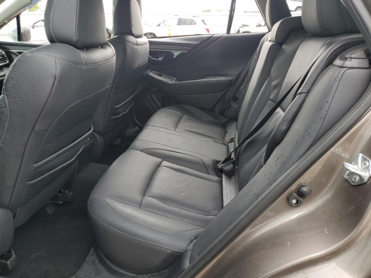 Subaru Outback Limited Image 10