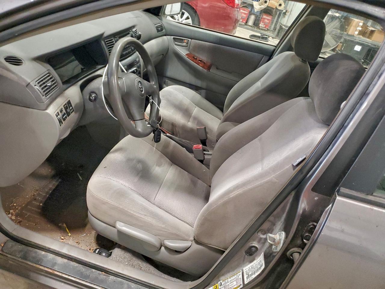 Toyota Corolla Ce Image 6