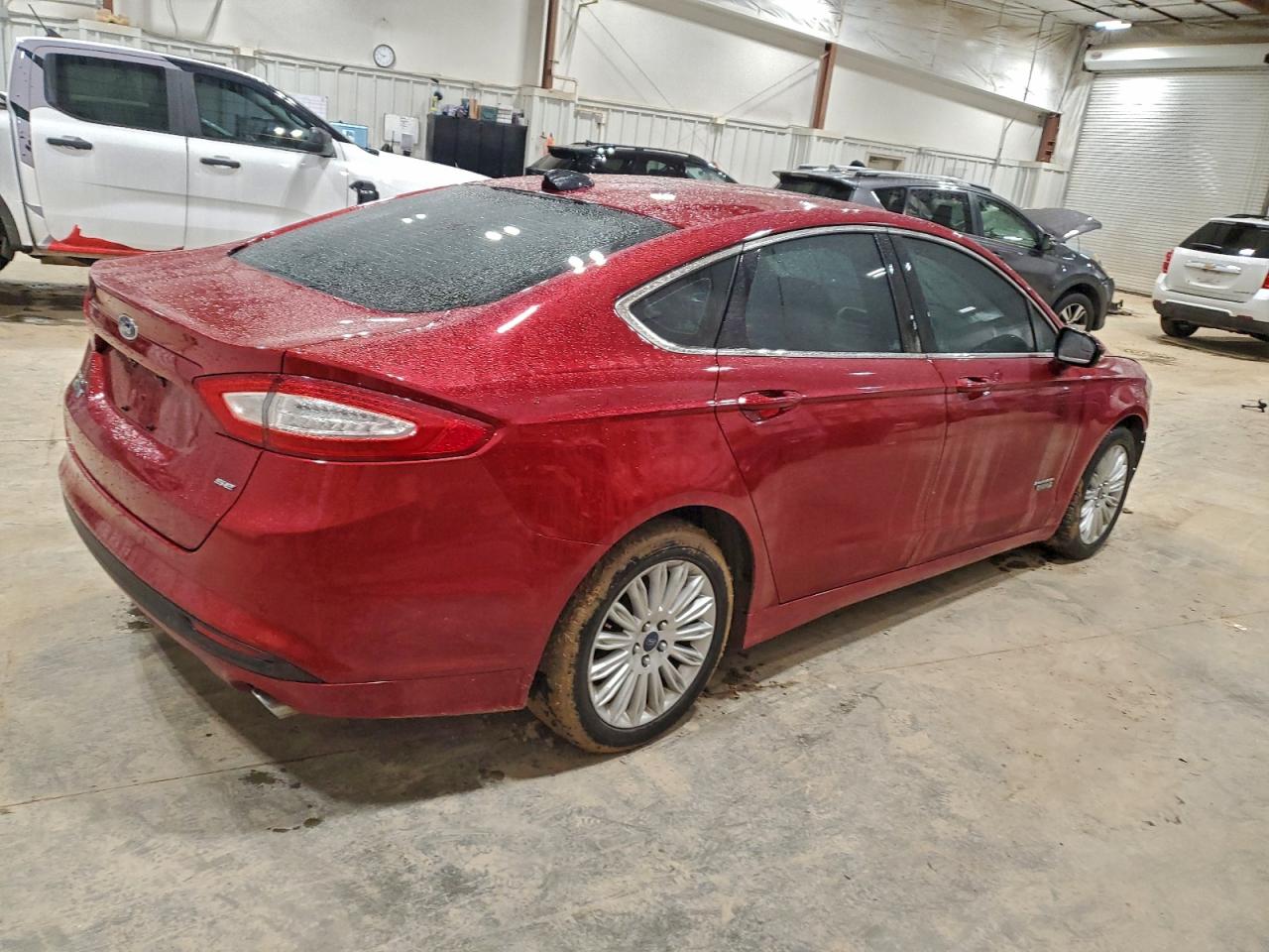 Ford Fusion Se Phev Image 3