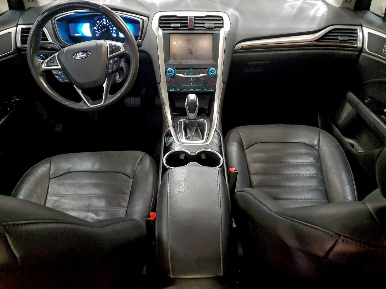 Ford Fusion Se Phev Image 5