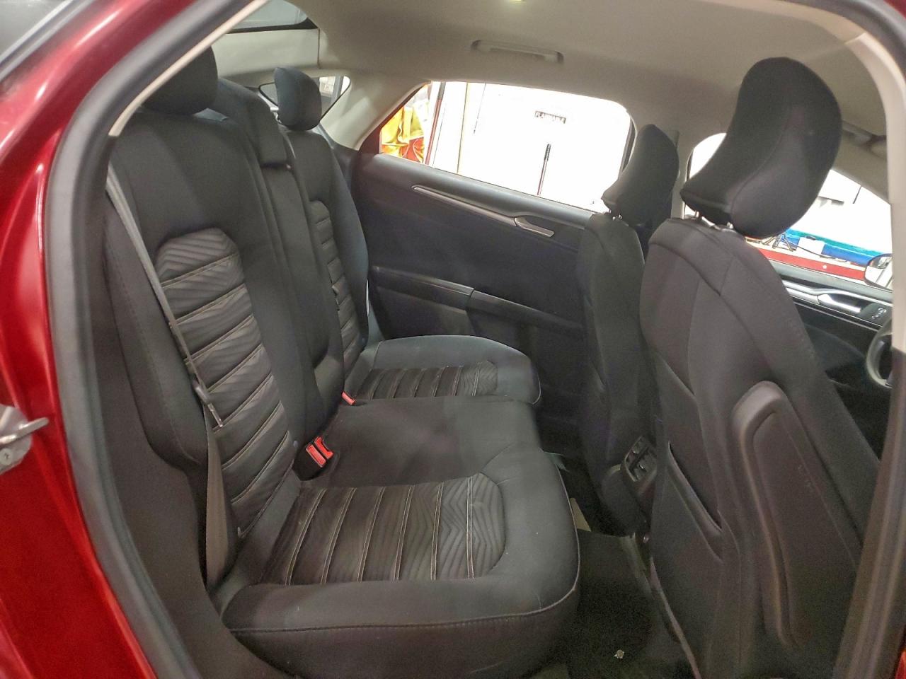 Ford Fusion Se Image 9